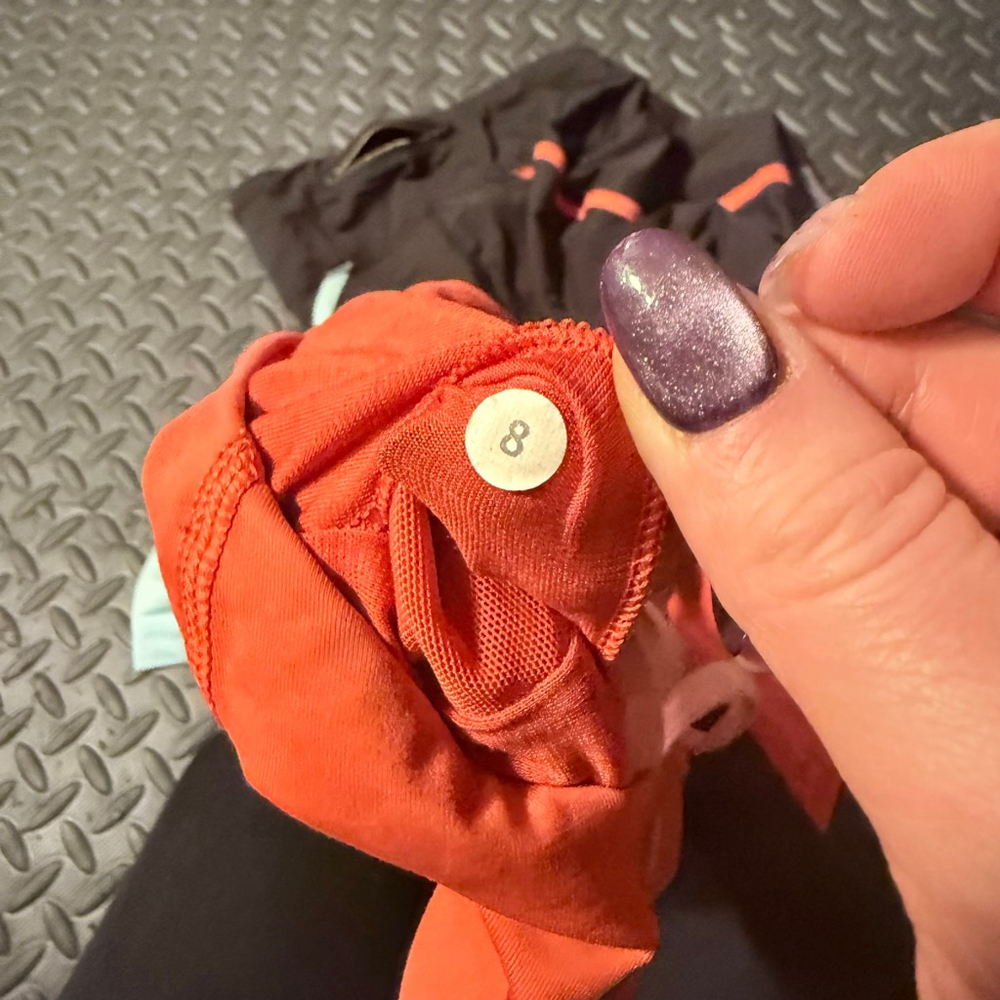 lululemon work out bundle, size 6/8 - Picture 6 of 7